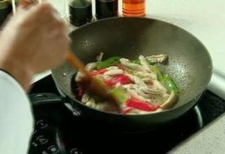 爆料鸡柳制作过程视频,从原料到成品，一探究竟